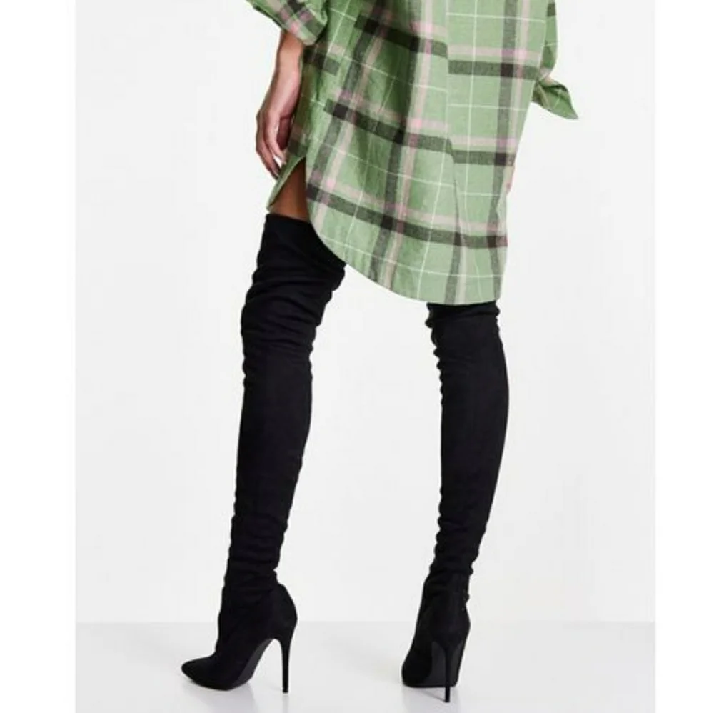 Sexy Chic Jeffrey Campbell Black Microsuede OTK Boots